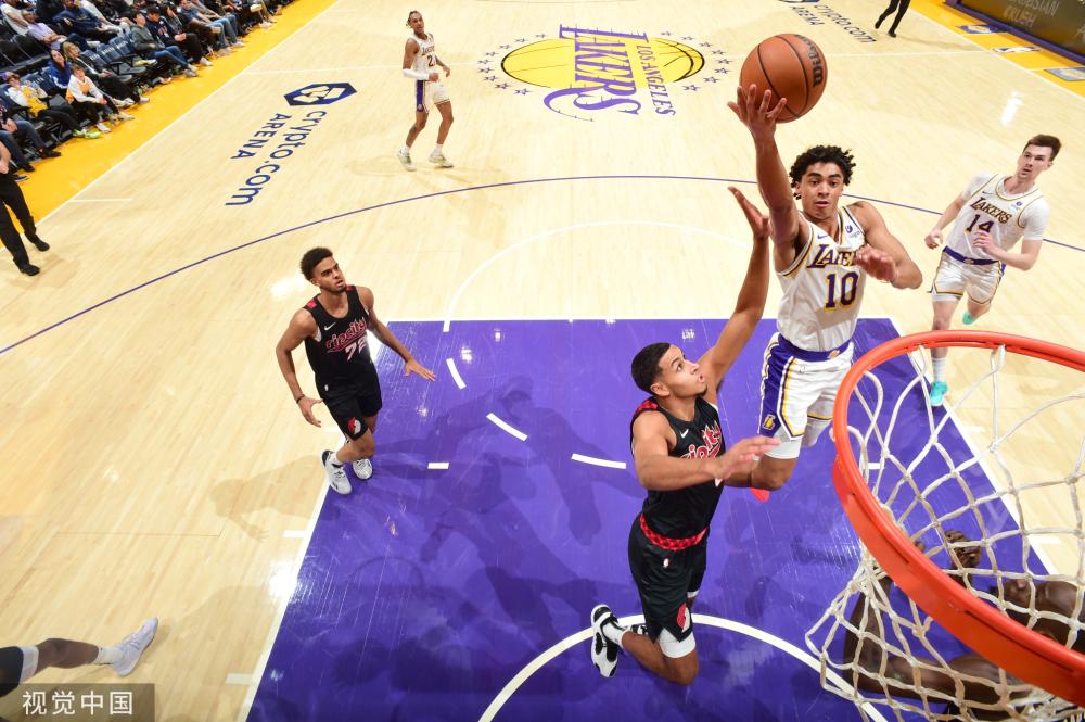 以帮助年轻 以帮助年轻